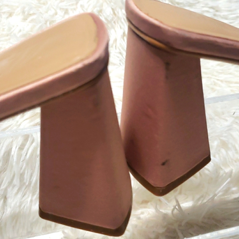 ZARA Heels - Picture 4 of 9